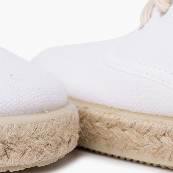 Baskets en toile lacets semelle espadrille